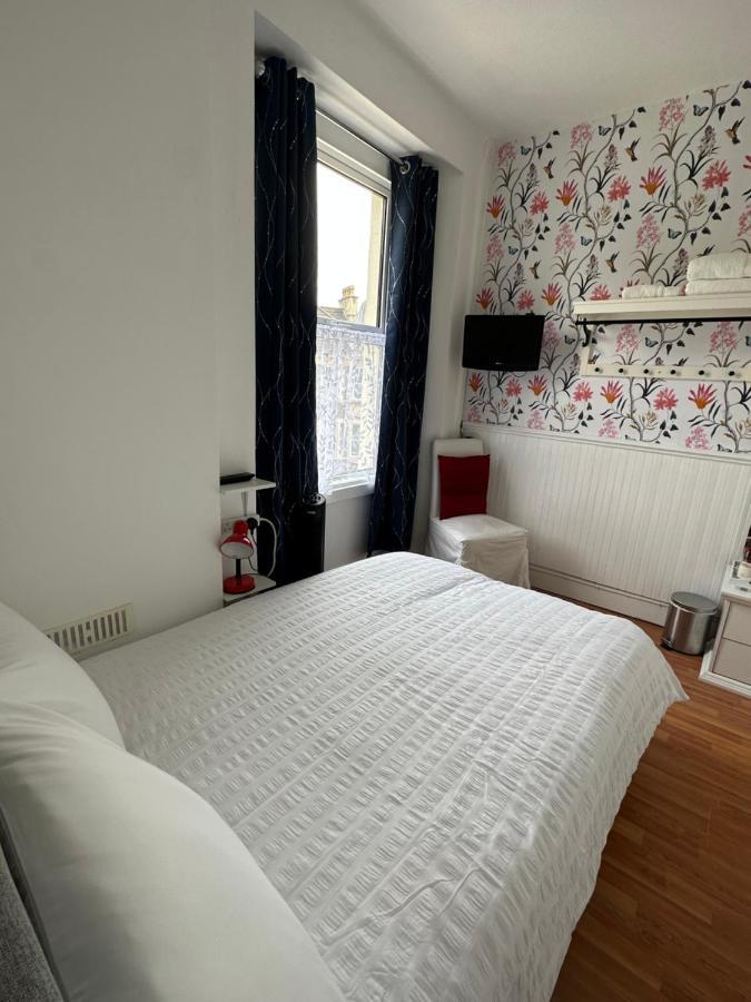 Manor Bed and breakfast